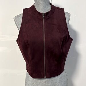 JACK BB DAKOTA NWOT Burgundy Faux Suede Crop Fitted Vest Zipper Closure, Size L